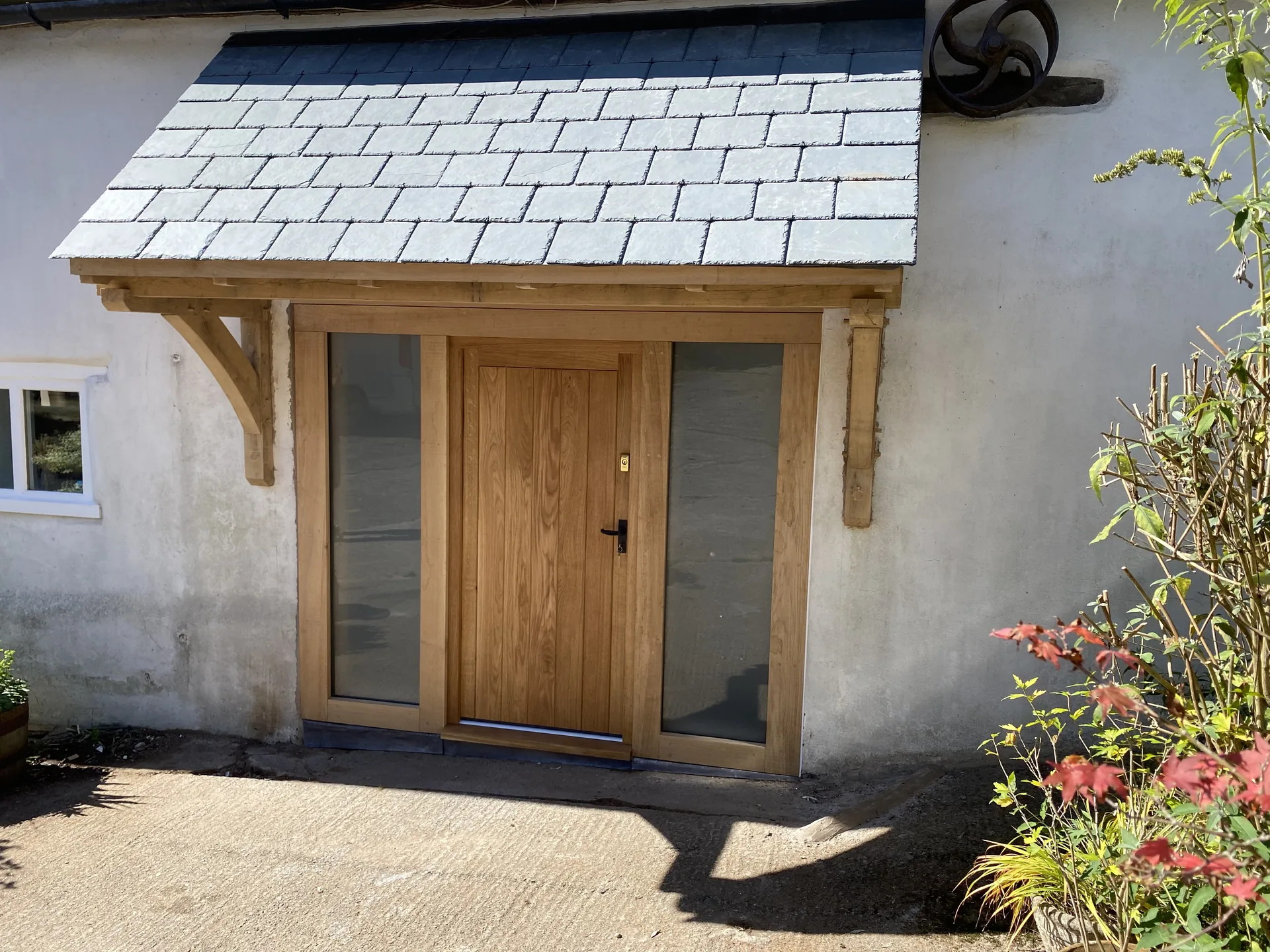 Oak framed entrance porch