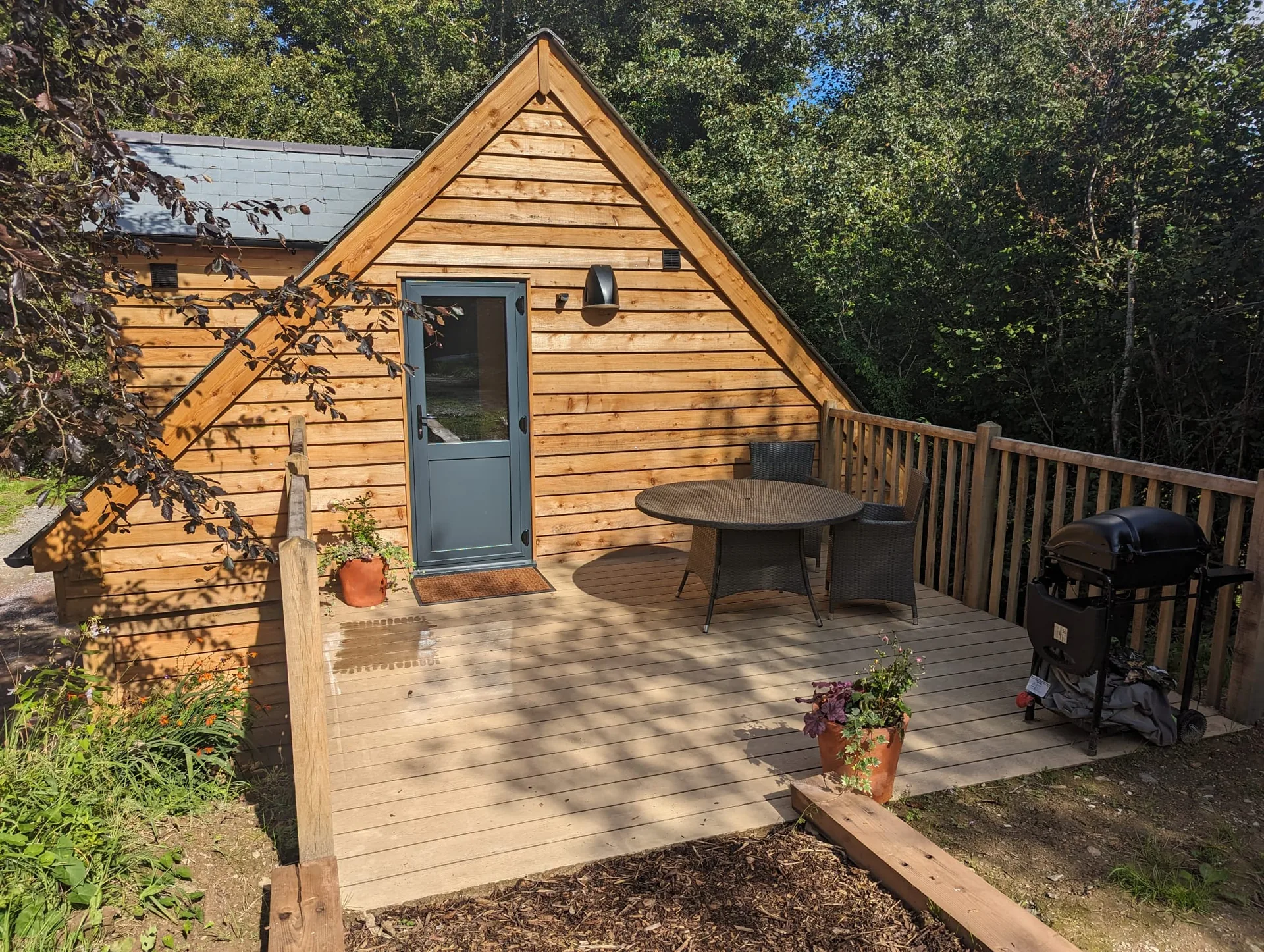 Oak framed garden studio decking