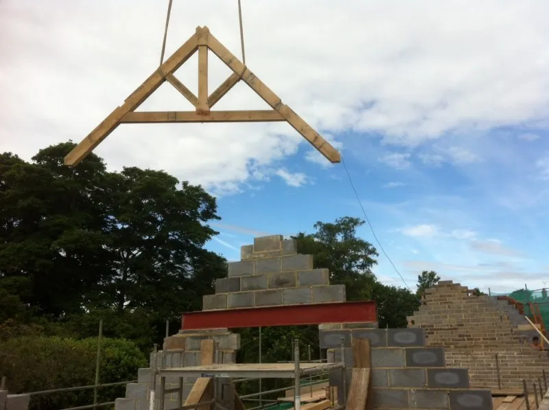 Oak king post truss raising