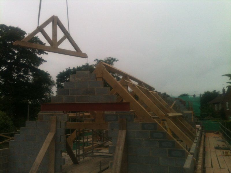 Oak roof truss craning
