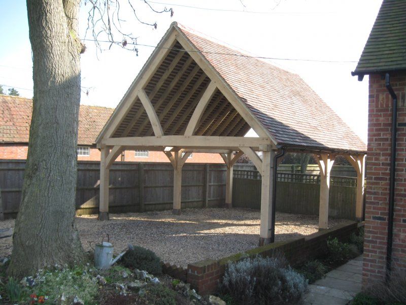 Oak roof trusses construction